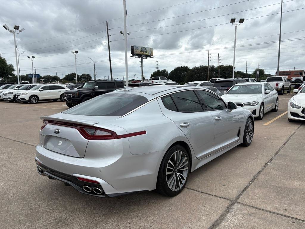 Used 2018 Kia Stinger Premium RWD image 6