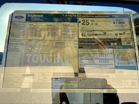 New 2025 Ford Maverick Lariat w/ Black Appearance Package image 14