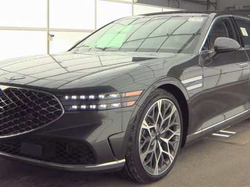 Used 2025 Genesis G90 3.5T image 1