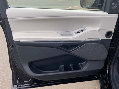 New 2025 Lincoln Navigator Reserve image 11