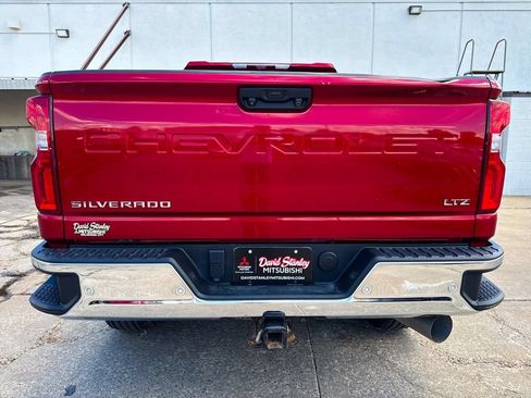 Used 2023 Chevrolet Silverado 3500 LTZ w/ LTZ Convenience Package AWD/4WD image 5