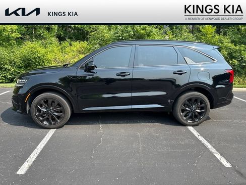 Used 2023 Kia Sorento SX AWD/4WD image 2