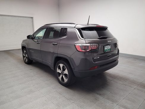 Used 2017 Jeep Compass Latitude w/ Safe & Security Group AWD/4WD image 5