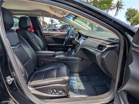 Used 2019 Cadillac XTS Luxury FWD image 15