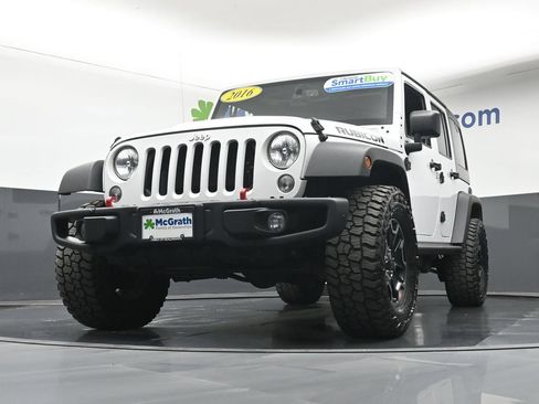 Used 2016 Jeep Wrangler Unlimited Rubicon AWD/4WD image 7