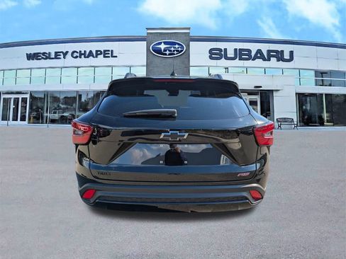 Used 2025 Chevrolet Trax RS w/ Sunroof Package image 6