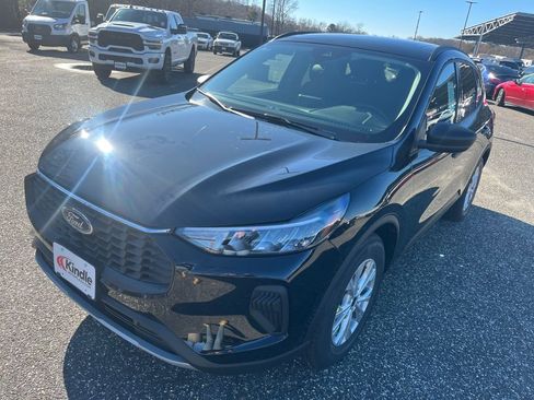 New 2026 Ford Escape Active w/ Cold Weather Package image 4