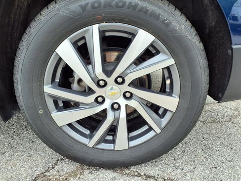 Used 2022 Chevrolet Equinox Premier AWD/4WD image 37