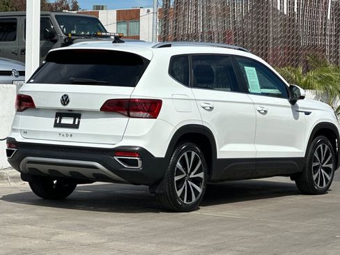 Used 2023 Volkswagen Taos SE image 4