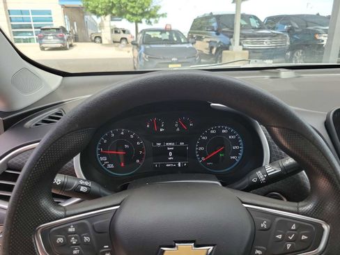 Used 2024 Chevrolet Malibu LT FWD image 22