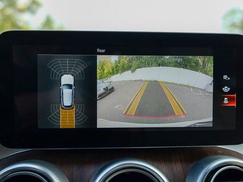 Used 2022 Mercedes-Benz GLC 300 GLC 300 image 50