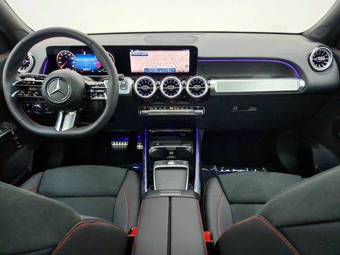 Certified 2024 Mercedes-Benz GLB 250 image 25