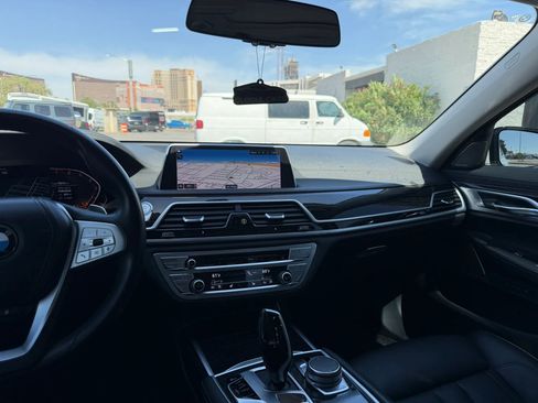 Used 2020 BMW 740i RWD image 27