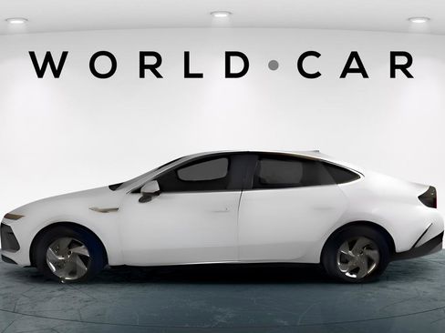 Used 2025 Hyundai Sonata SE image 15