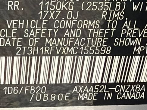 Used 2021 Toyota RAV4 LE FWD image 31