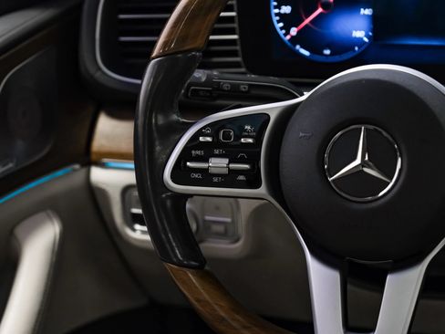 Used 2020 Mercedes-Benz GLS 580 4MATIC image 11