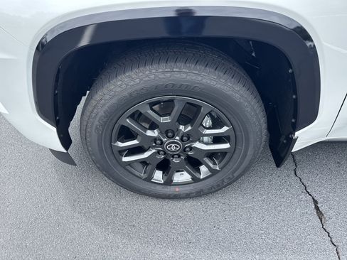 New 2026 Toyota Sequoia Platinum AWD/4WD image 9