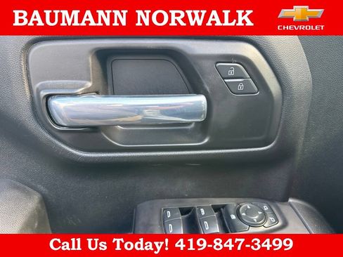 Used 2021 Chevrolet Silverado 1500 Custom w/ LPO, Dark Essentials Package AWD/4WD image 11