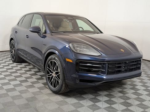 New 2026 Porsche Cayenne E-Hybrid image 8