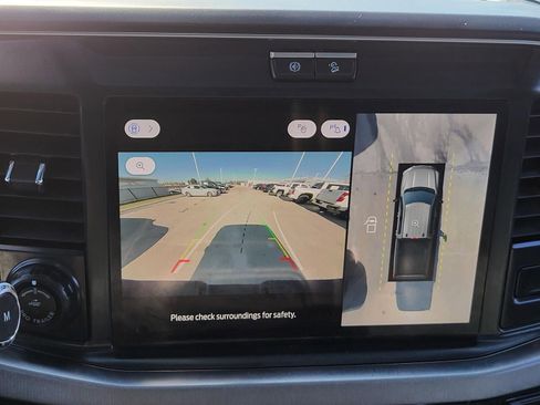 Used 2025 Ford F350 Platinum w/ FX4 Off-Road Package image 30