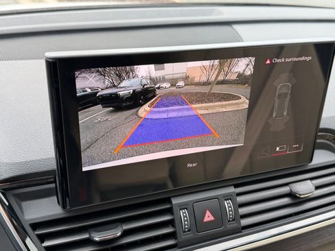 Used 2023 Audi Q5 2.0T Premium w/ Convenience Package image 27