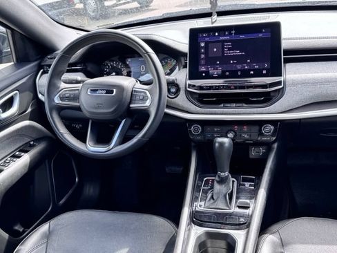 Certified 2023 Jeep Compass Latitude AWD/4WD image 12