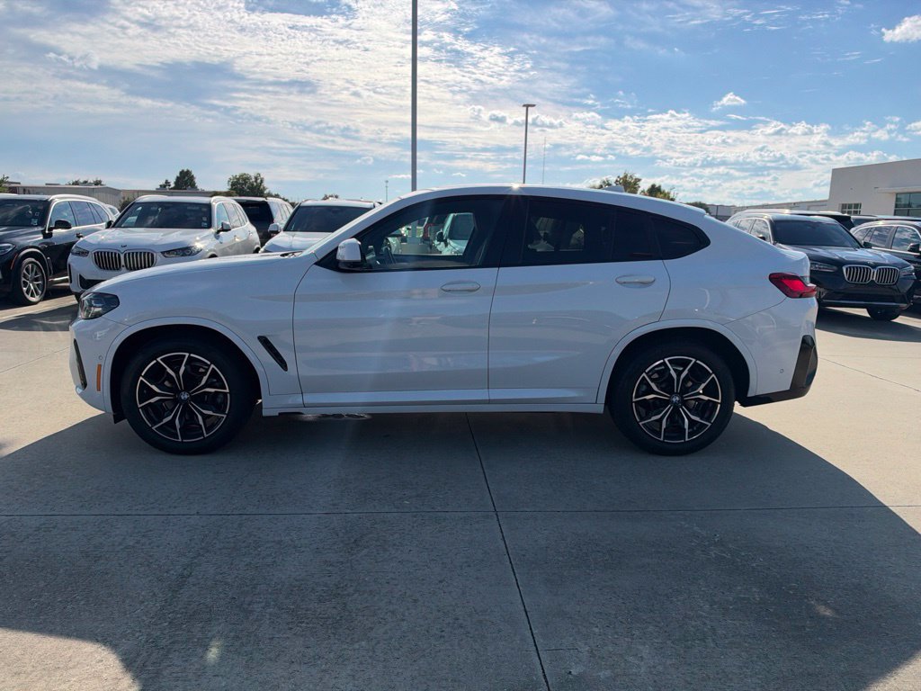 Certified 2023 BMW X4 xDrive30i w/ M Sport Package AWD/4WD image 2