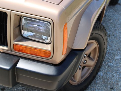 Used 1999 Jeep Cherokee Sport AWD/4WD image 5