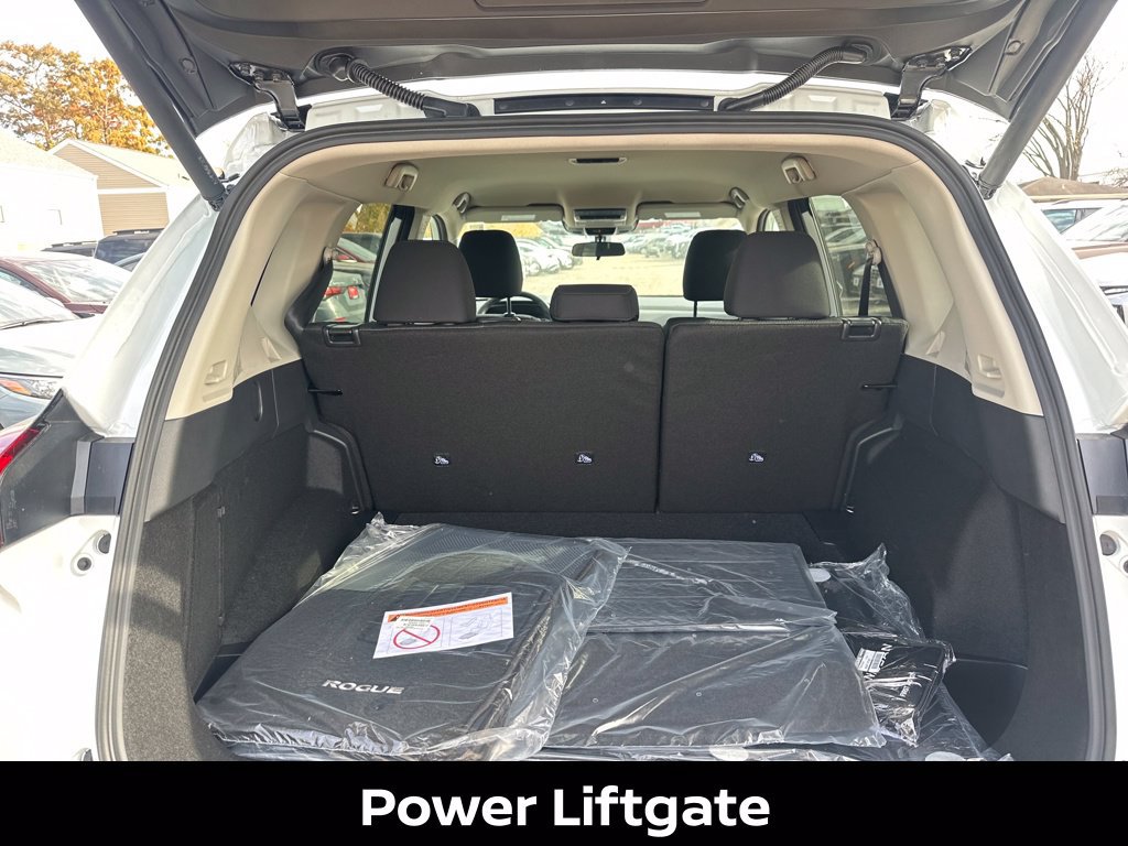 Certified 2026 Nissan Rogue SV AWD/4WD image 34