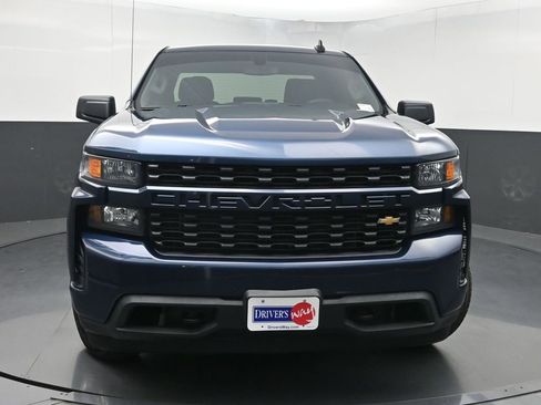 Used 2019 Chevrolet Silverado 1500 Custom w/ Custom Convenience Package AWD/4WD image 34