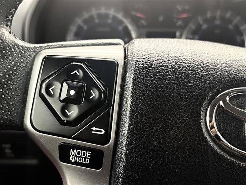 Used 2018 Toyota 4Runner SR5 Premium AWD/4WD image 11