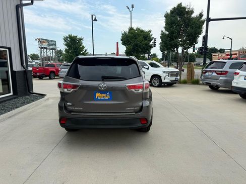 Used 2015 Toyota Highlander Limited AWD/4WD image 5