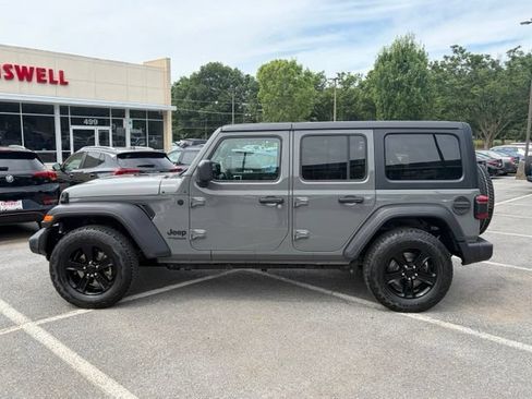 Used 2021 Jeep Wrangler Unlimited Sport AWD/4WD image 3