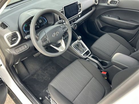 New 2026 Hyundai Venue SE image 17