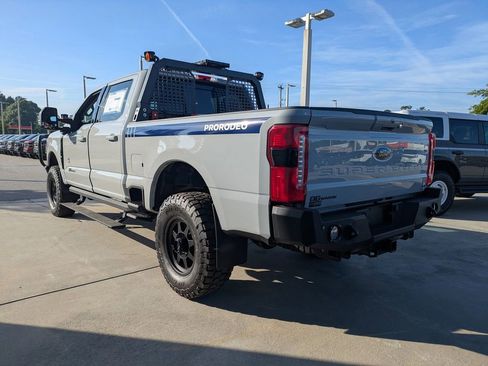 New 2026 Ford F250 Lariat w/ Black Appearance Package AWD/4WD image 6