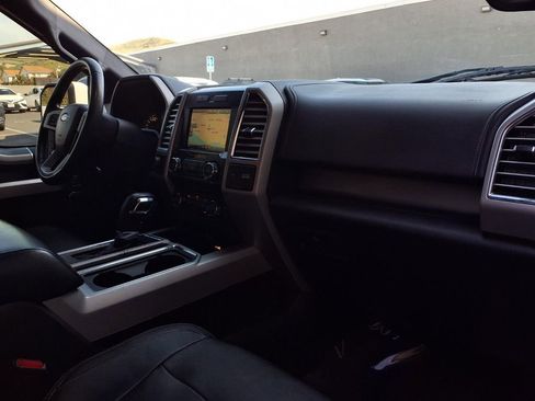 Used 2015 Ford F150 Lariat image 22