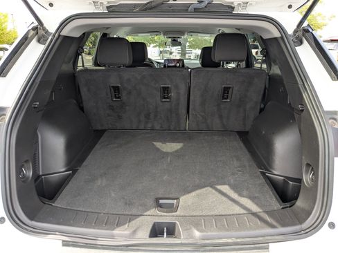 Used 2023 Chevrolet Blazer LT image 28