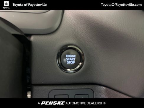Certified 2025 Toyota Tundra Limited AWD/4WD image 35