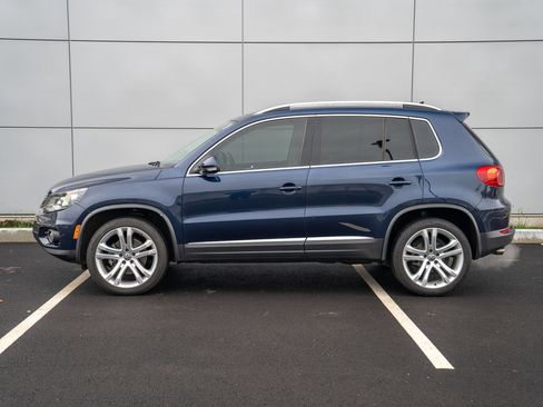 Used 2016 Volkswagen Tiguan SEL image 2