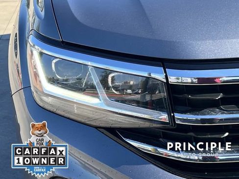 Certified 2021 Volkswagen Atlas SE image 9