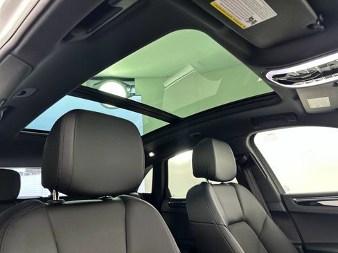 Certified 2026 Porsche Macan AWD/4WD image 19