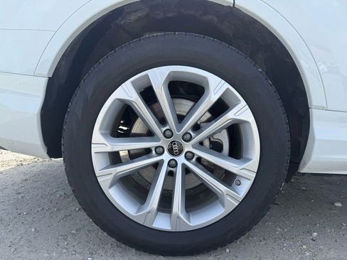 Used 2025 Audi Q7 3.0T Premium Plus image 16