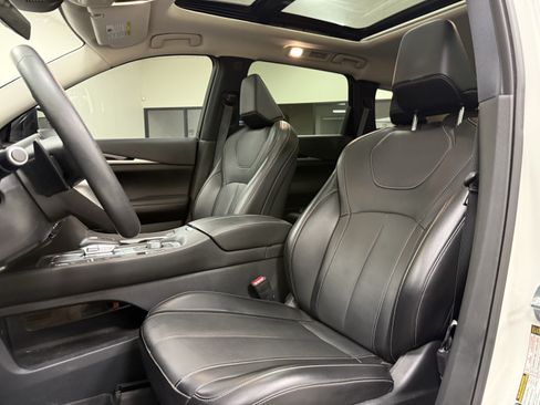 Certified 2024 INFINITI QX60 Pure FWD image 13