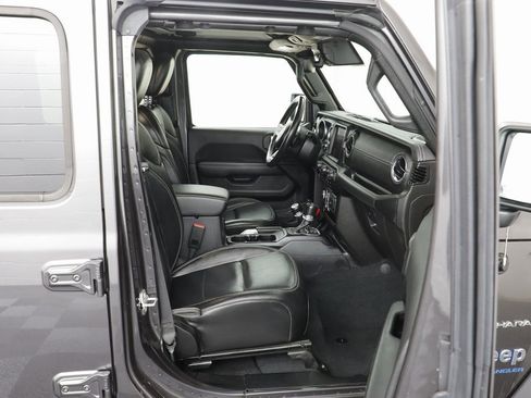 Used 2023 Jeep Wrangler Unlimited Sahara w/ Dual Top Group image 23