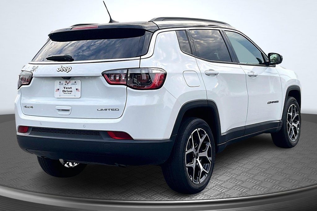 Used 2025 Jeep Compass Limited AWD/4WD image 7
