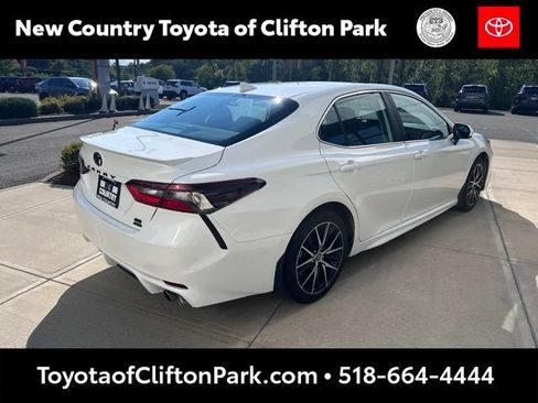 Used 2024 Toyota Camry SE w/ Cold Weather Package AWD/4WD image 3