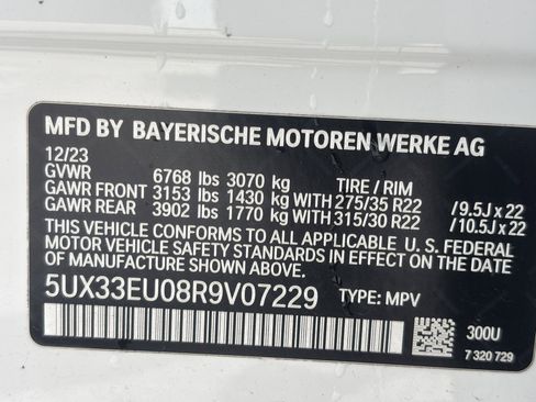 Used 2024 BMW X5 M60i w/ Parking Assistance Package AWD/4WD image 11