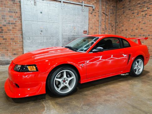 Used 2000 Ford Mustang Cobra RWD image 8