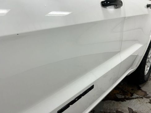 Used 2019 Jeep Grand Cherokee Altitude AWD/4WD image 31
