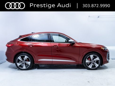 New 2025 Audi SQ5 Prestige image 8